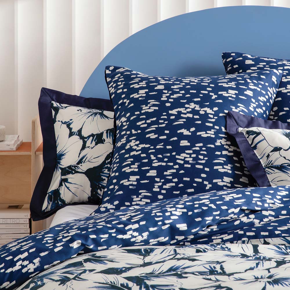 European-Style Alto Pillowcase for Coastal Bedroom Decor