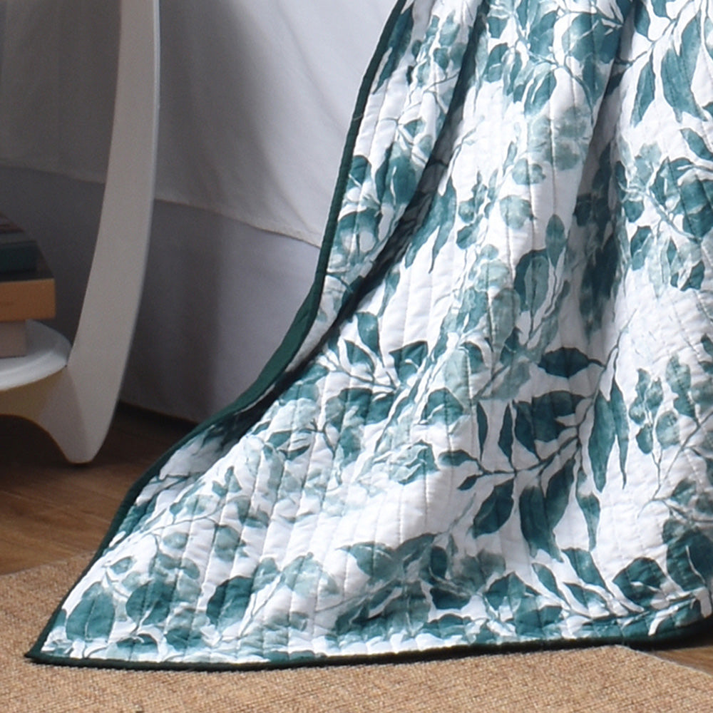 Super King Willow Whispers Coverlet Set with Serene Leaf Design