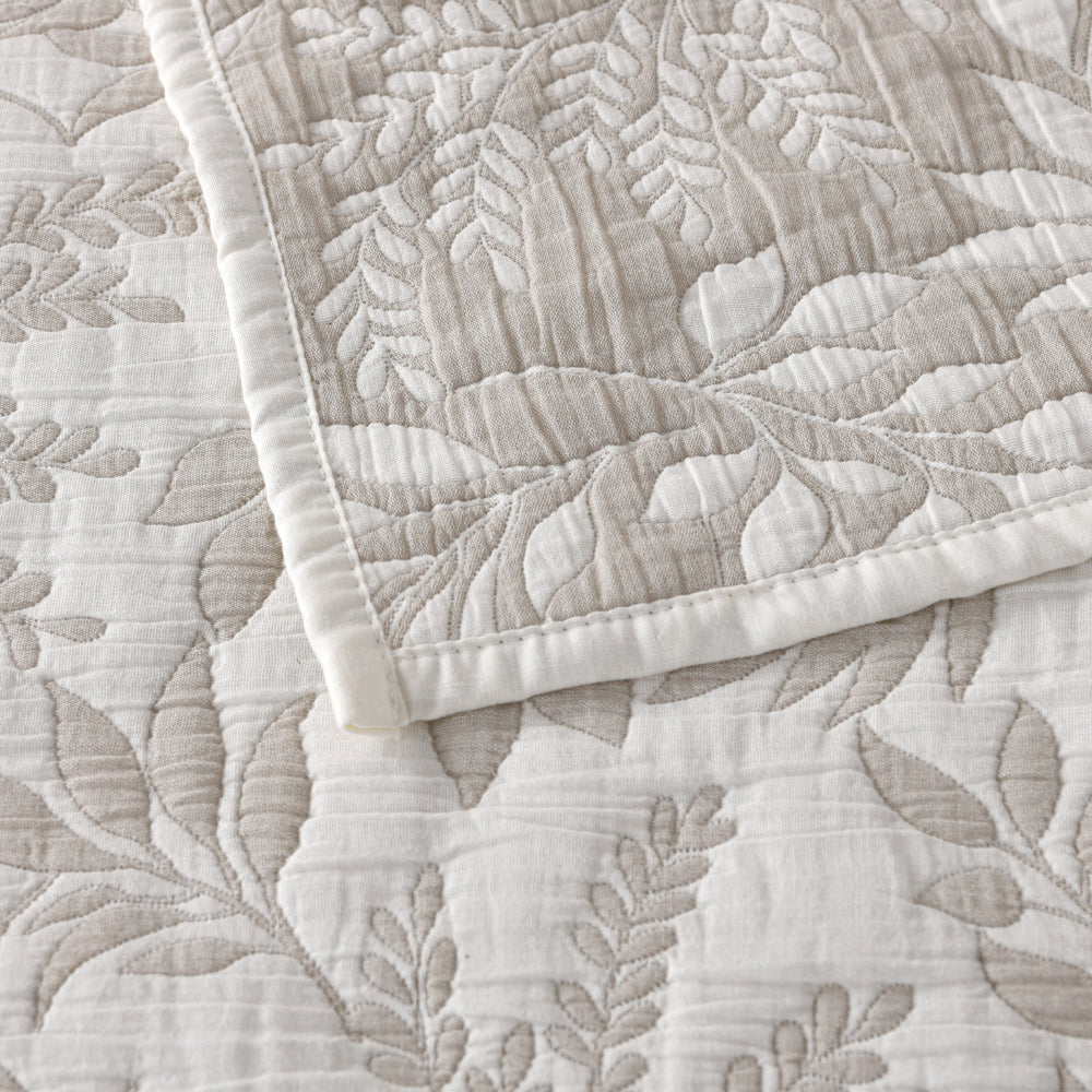 Luxurious Amelia Stone Bedspread Set for King - Sized Bed