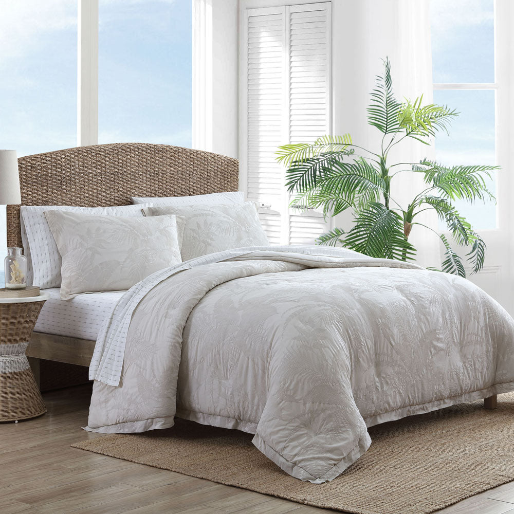 Queen-Size Tommy Bahama Abalone Linen Quilt Cover Set for a Relaxing Bedroom