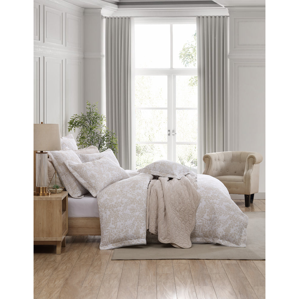 Quinn Stone Super King Quilt Cover Set: A Blend of Modern and Vintage Style
