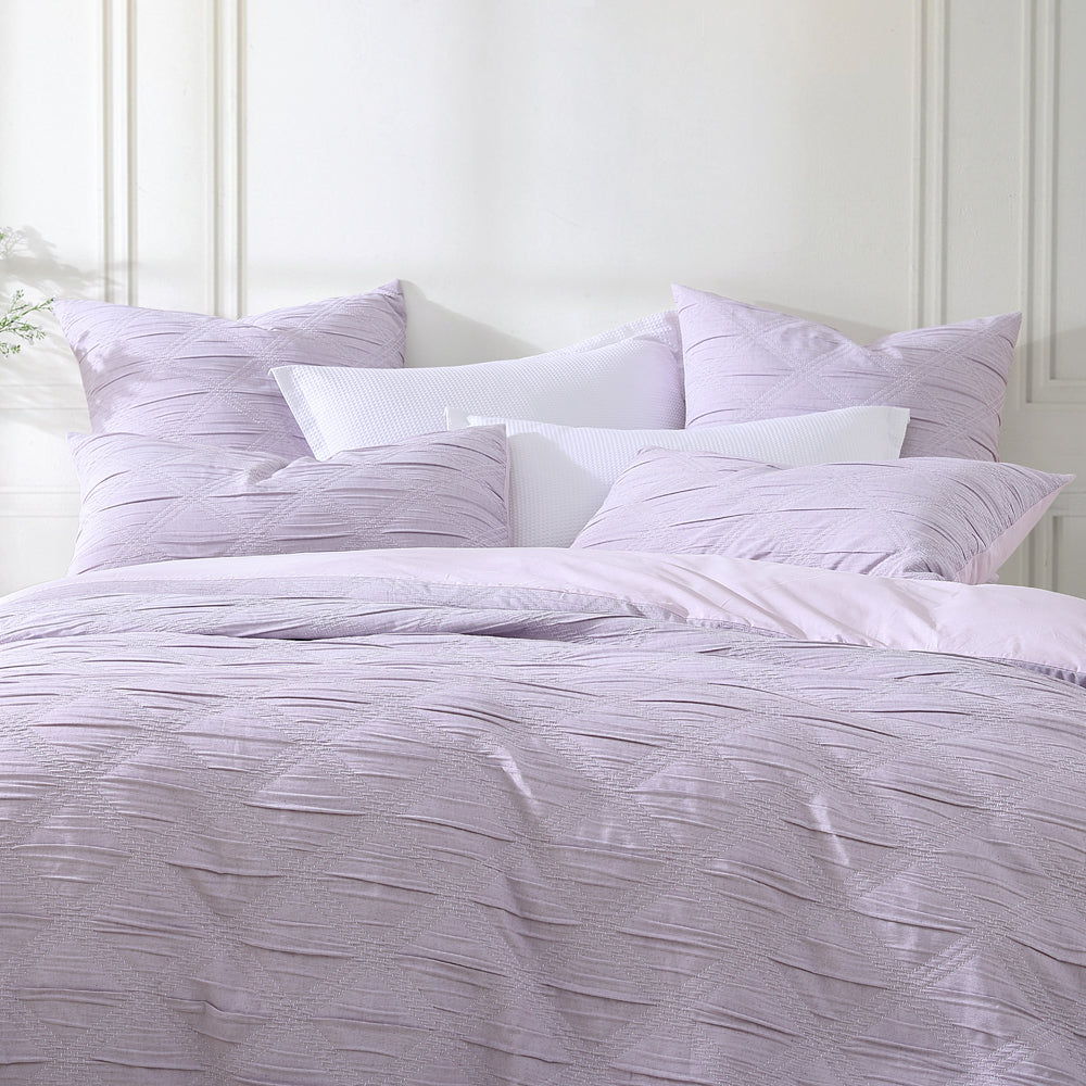 Luxurious Reine Lilac Quilt Cover Set for Queen - Sized Bed