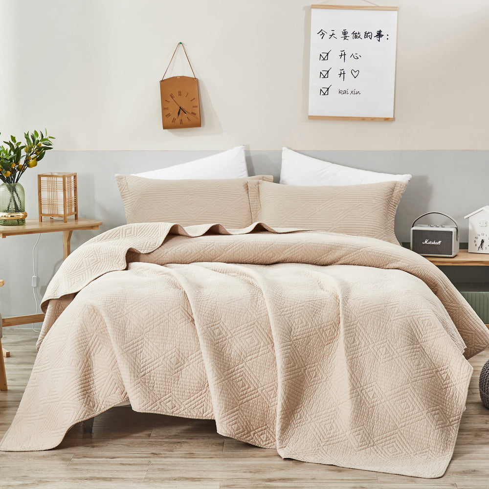 Luxurious 100% Cotton Diamond Dust Coverlet Set for King-Size Bed