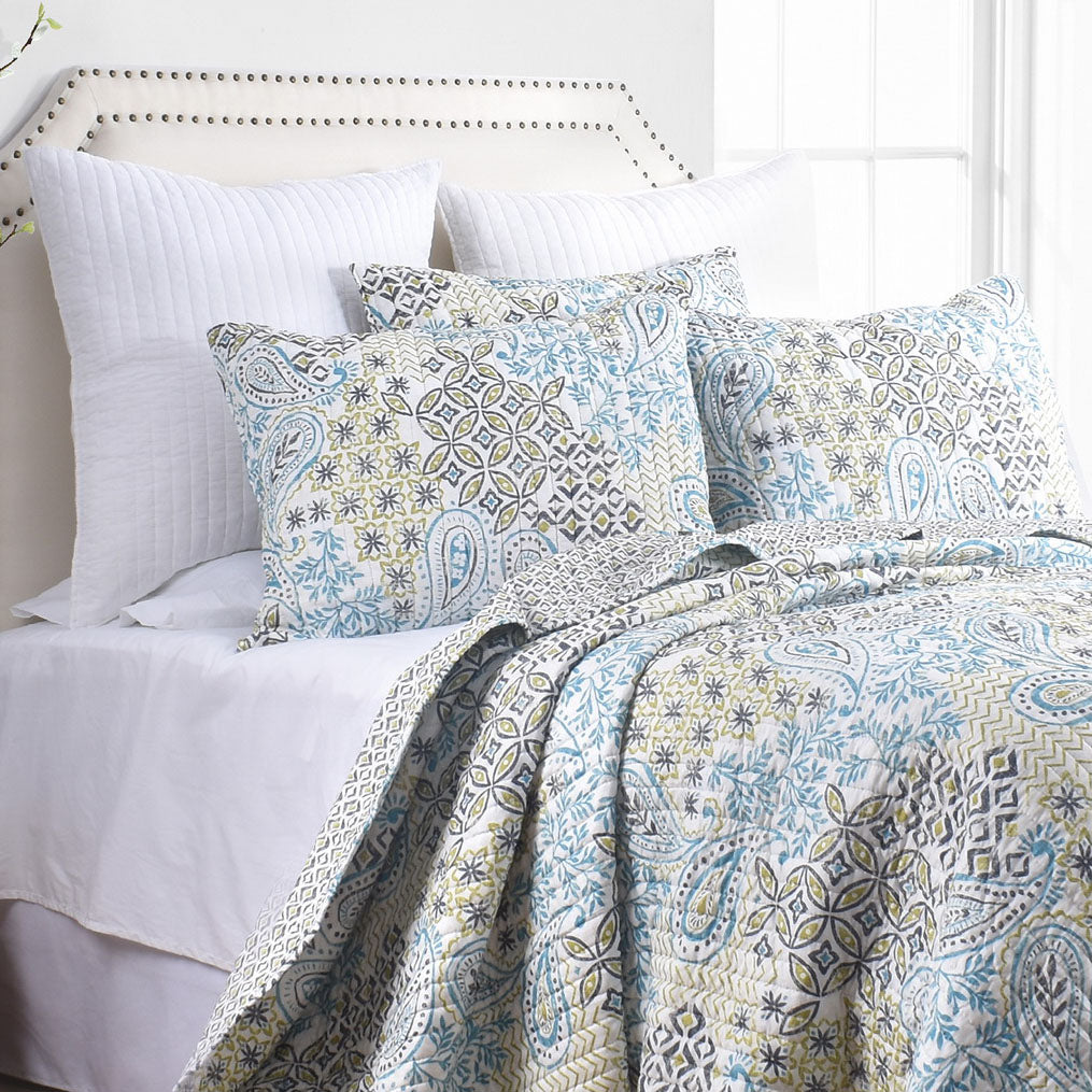 Julia Classic Geometric Pattern Super King Size Bed Coverlet Set