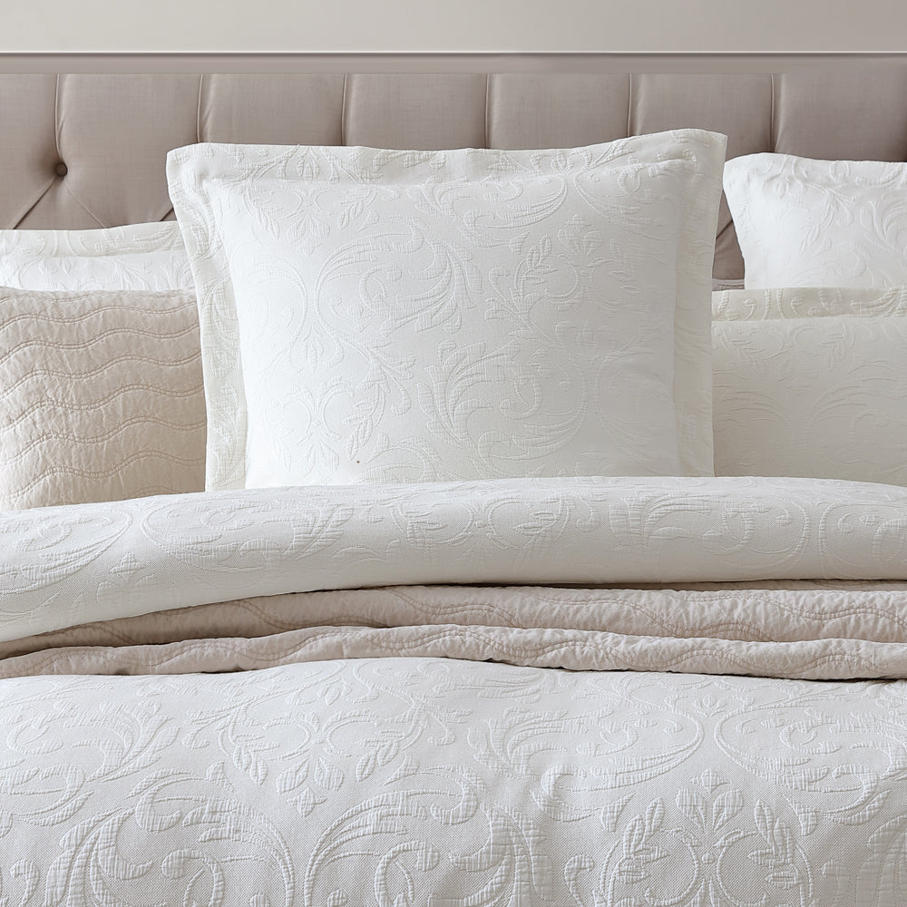 Luxurious European-style Ivory Marbella Pillowcase for Your Bedroom