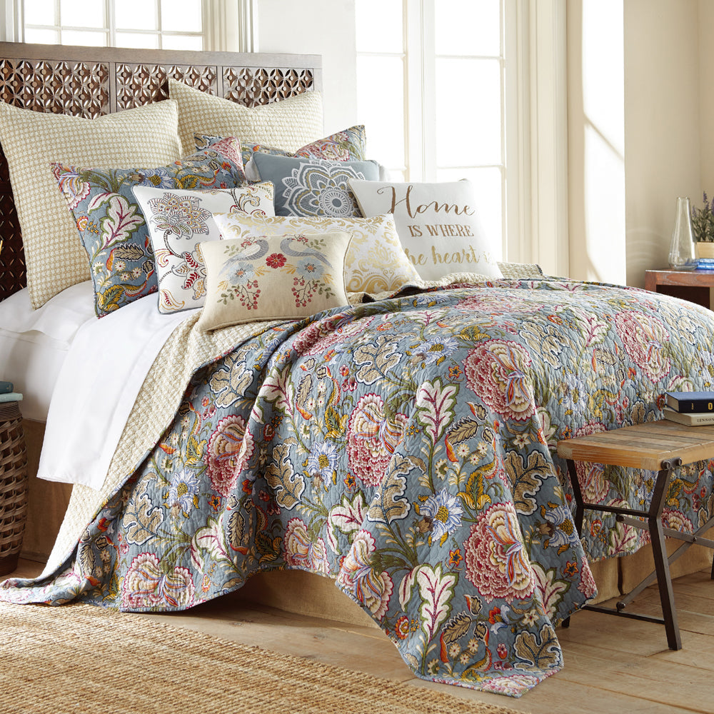 Angelina King - Sized Bed Coverlet Set for Both Traditional and Contemporary Decor
