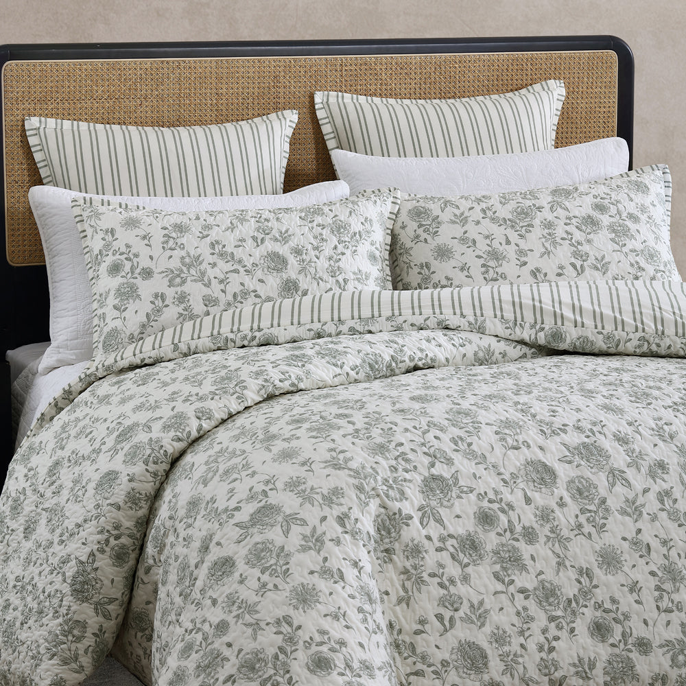 Super King-Sized Martha's Orchard Sage-Colored Quilt Cover Set from the Private Collection