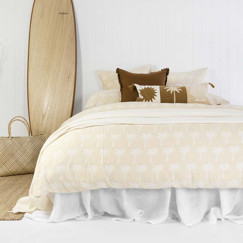 Luxurious Oasis King - Size Bed Quilt Cover Set for a Relaxing Bedroom Decor