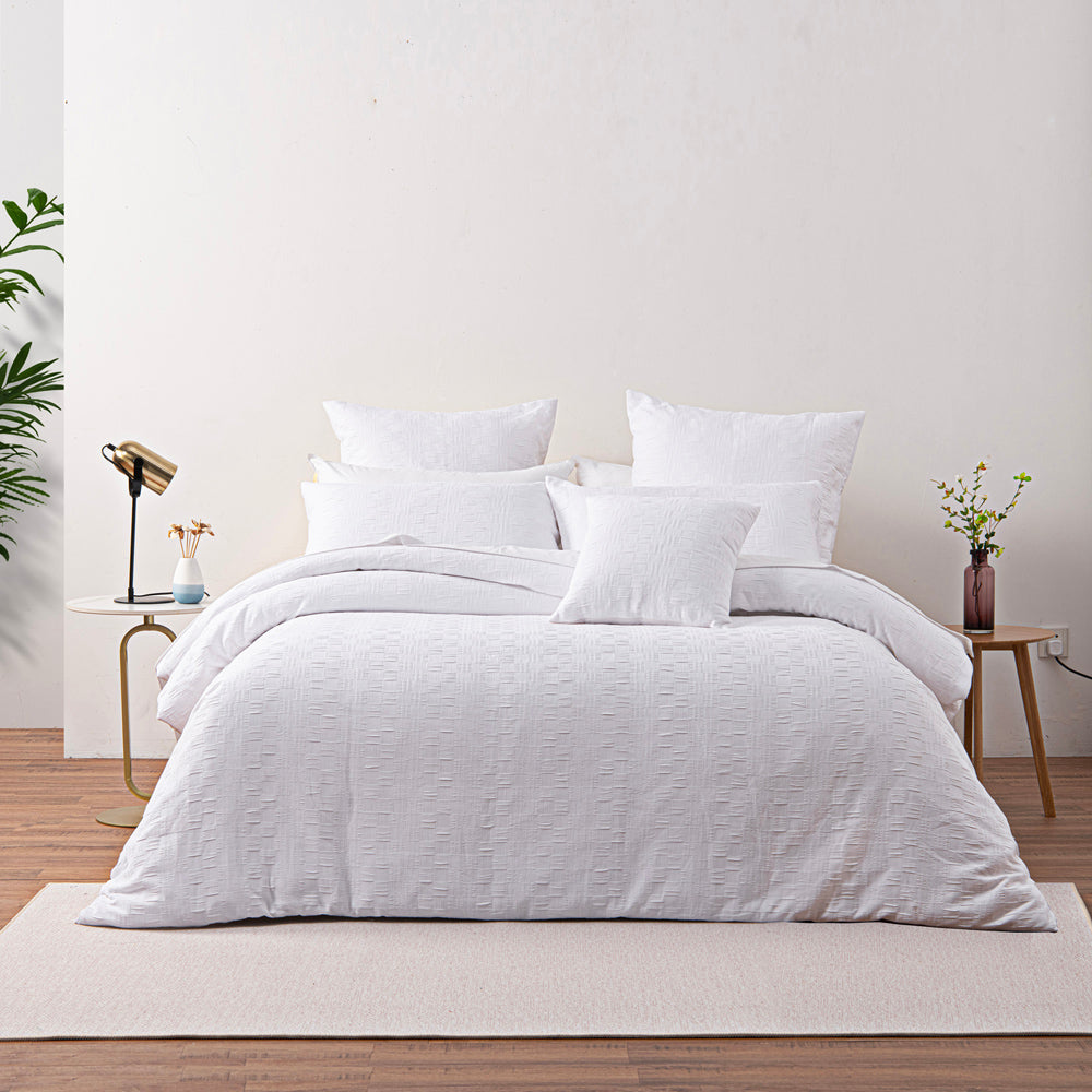 Luxurious Cosmo White Quilt Cover Set for King - Sized Bed
