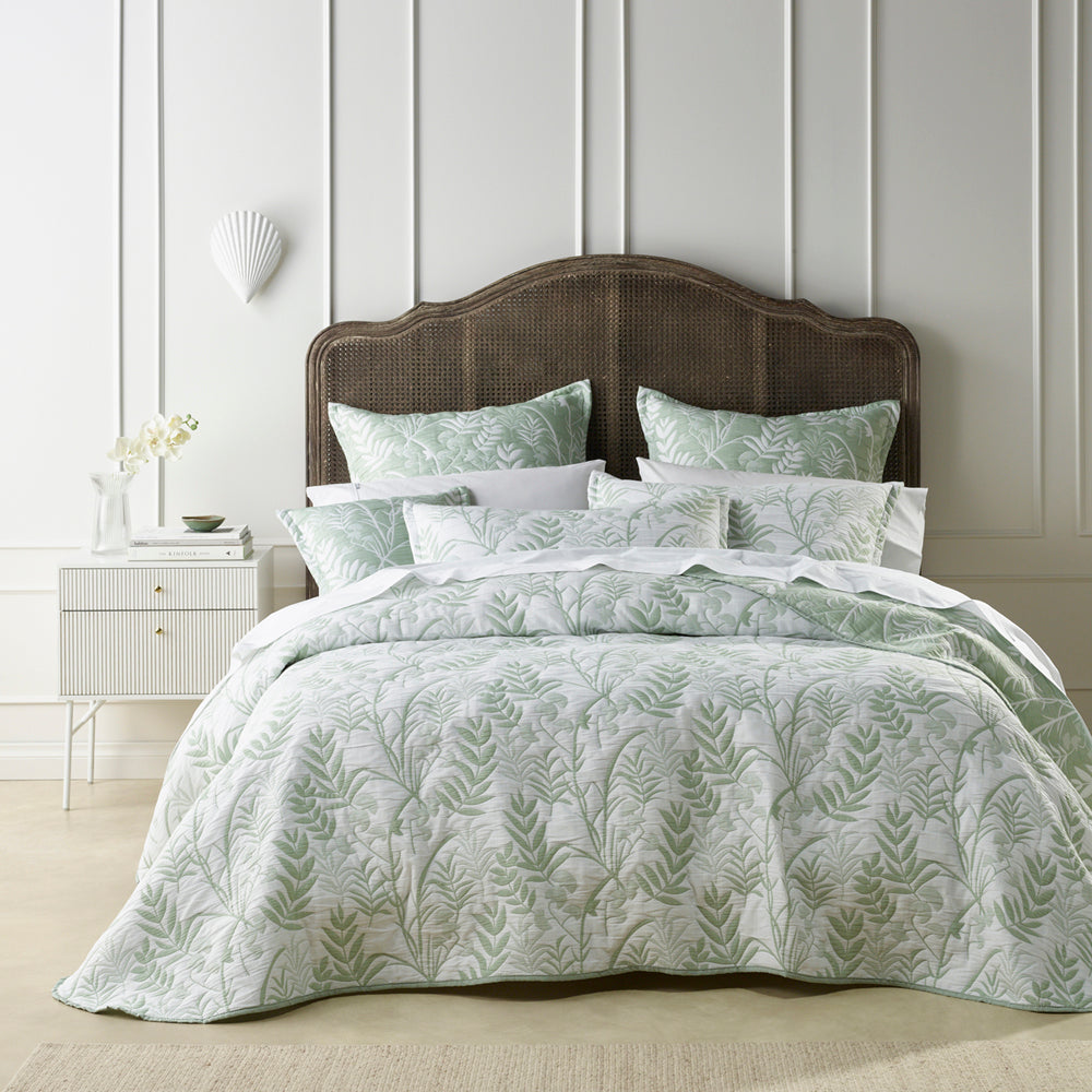 Elegant Eden Sage Bedspread Set for King - Sized Bed
