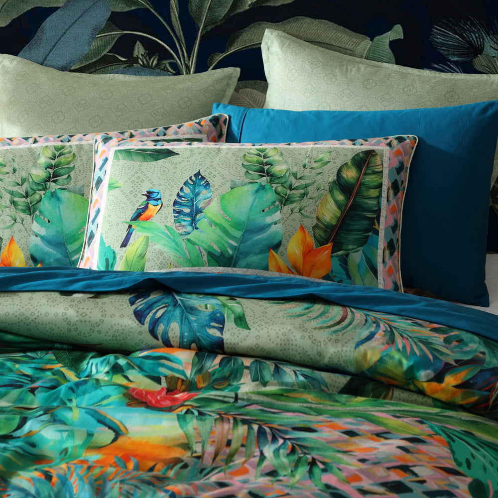 King Size Logan and Mason Kalea Tropical Flower Quilt Cover Set