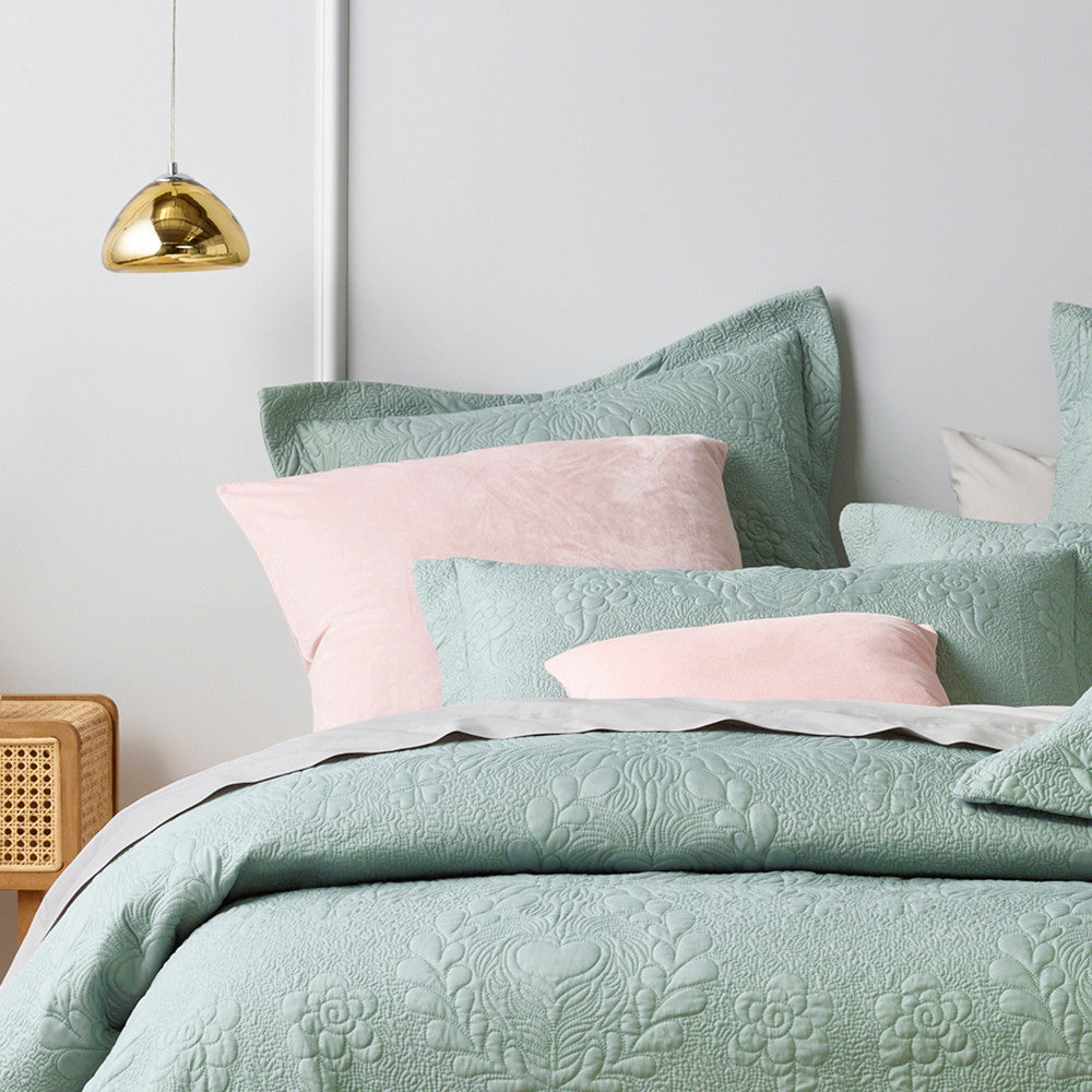 King Size Florida Sage Bedspread Set for a Relaxing Bedroom Decor