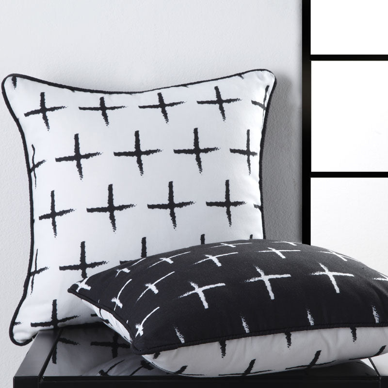 Versatile Rio Black Square Cushion with Reversible Geometric Patterns