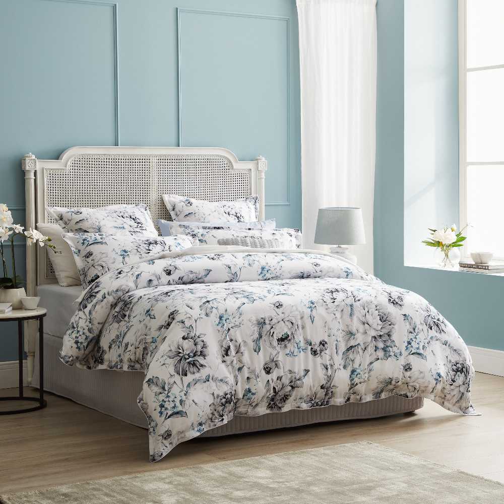 Salsbury Grey Luxury Quilt Cover Set for Queen Size Bed | Private Collection