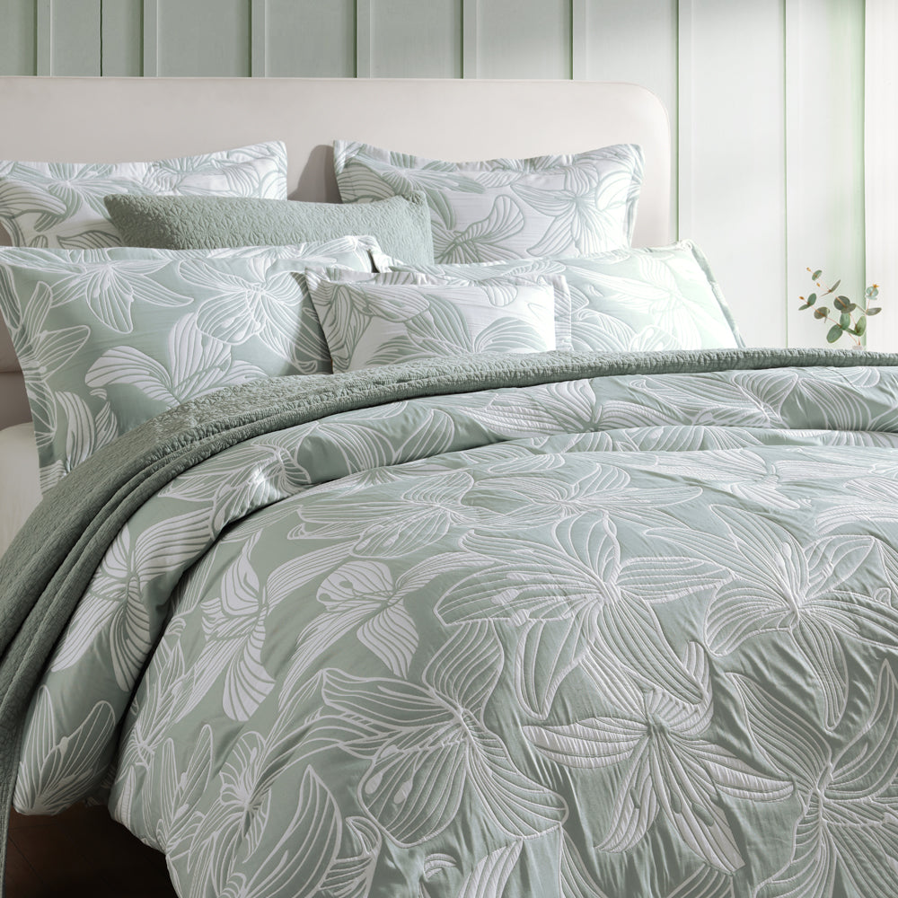 Luxurious Grace Sage Super King Size Quilt Cover Set for a Modern Bedroom Decor