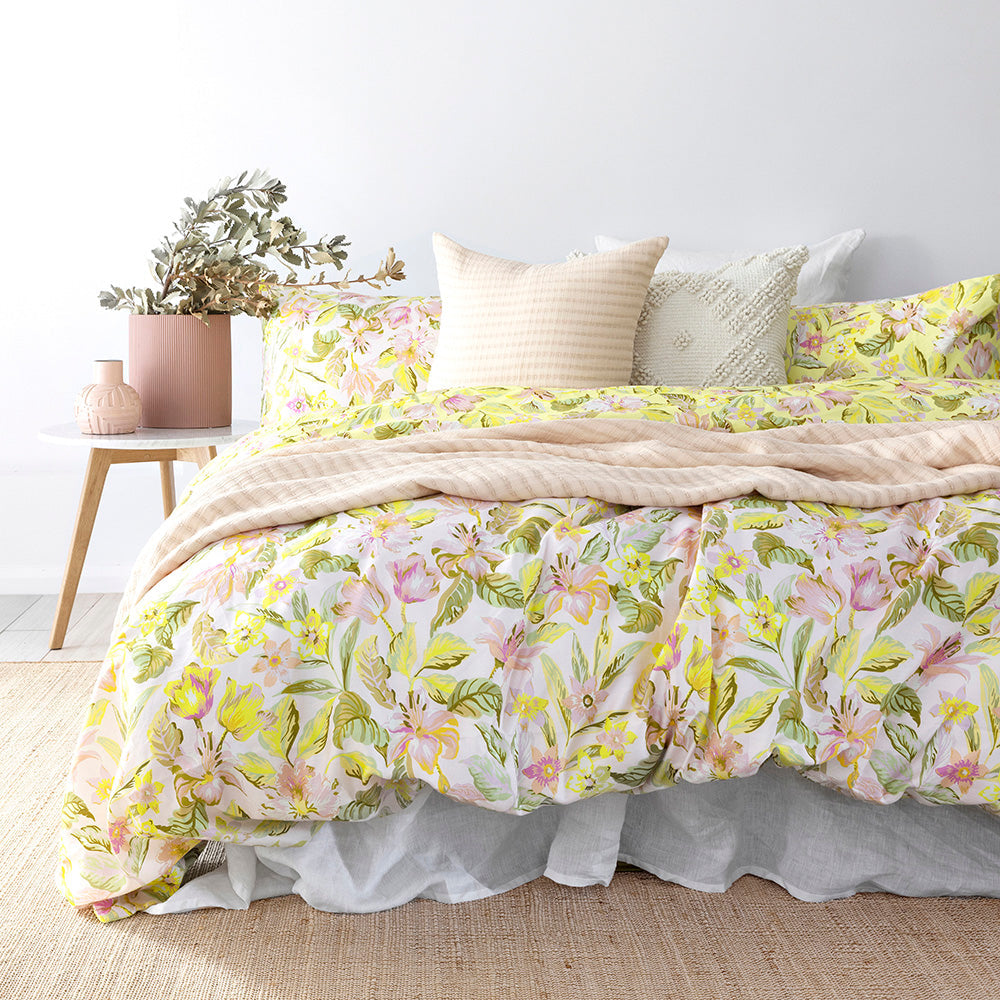 Bambury King - Sized Phoebe Quilt Cover Set for Tropical Bedroom Ambiance