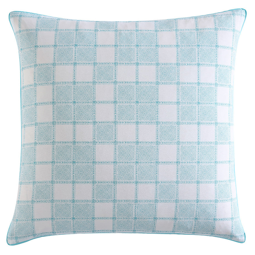 European-Style Clover Spring Decorative Pillowcase for a Californian-Meets-Mexican Vibe