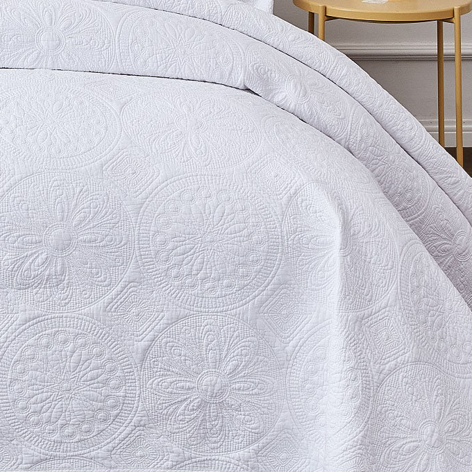 Exquisitely Embroidered All - White Super King Bed Coverlet Set with Matching Pillowcases