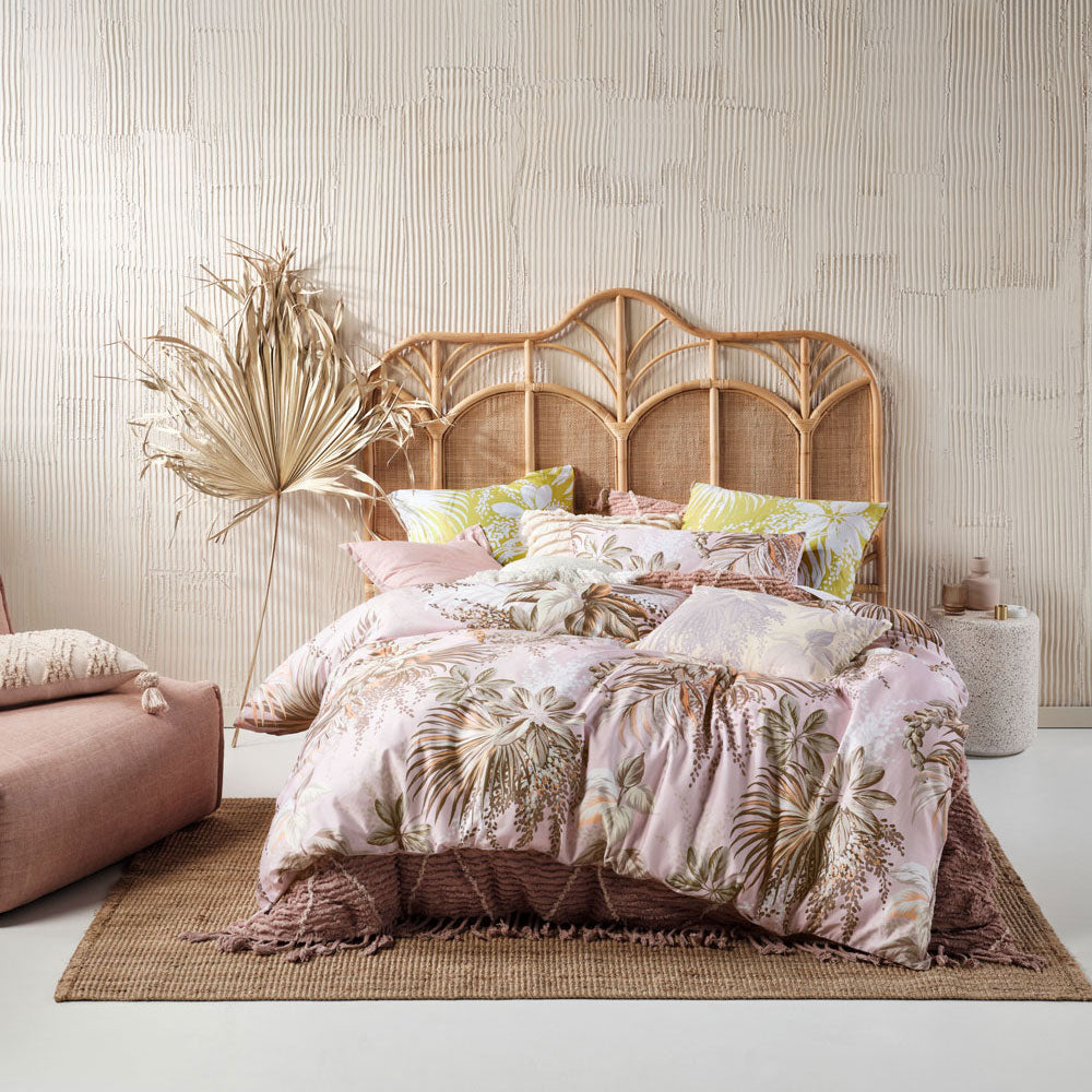 Linen House Harlow Pink Queen - Sized Bed Quilt Cover Set for a Retro - Style Bedroom