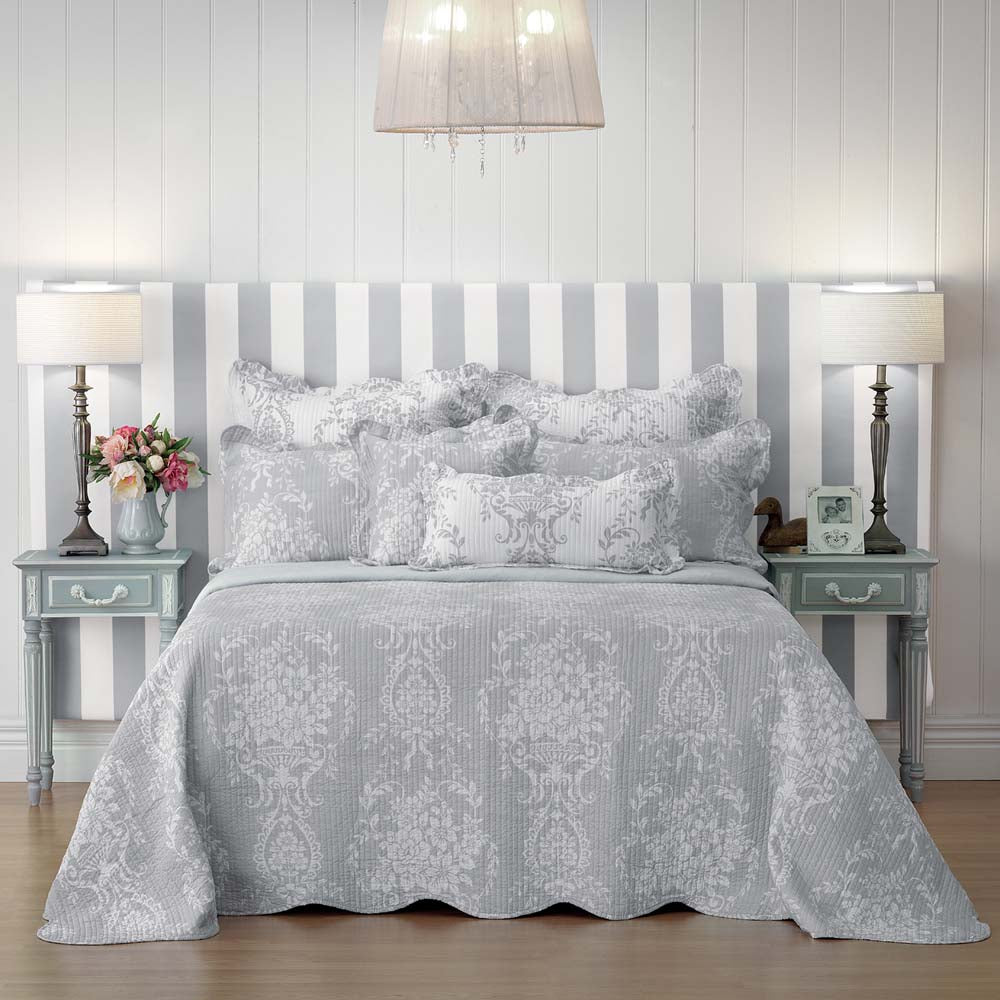 Elegant Florence Grey Bedspread Set for King-Size Bed