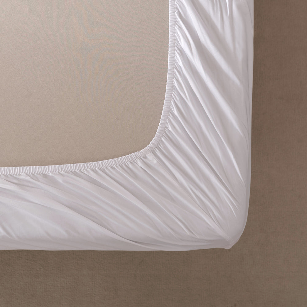 Premium Casey 400 Thread Count Cotton Sheet Set in White for Split King Bed Measuring 50cm