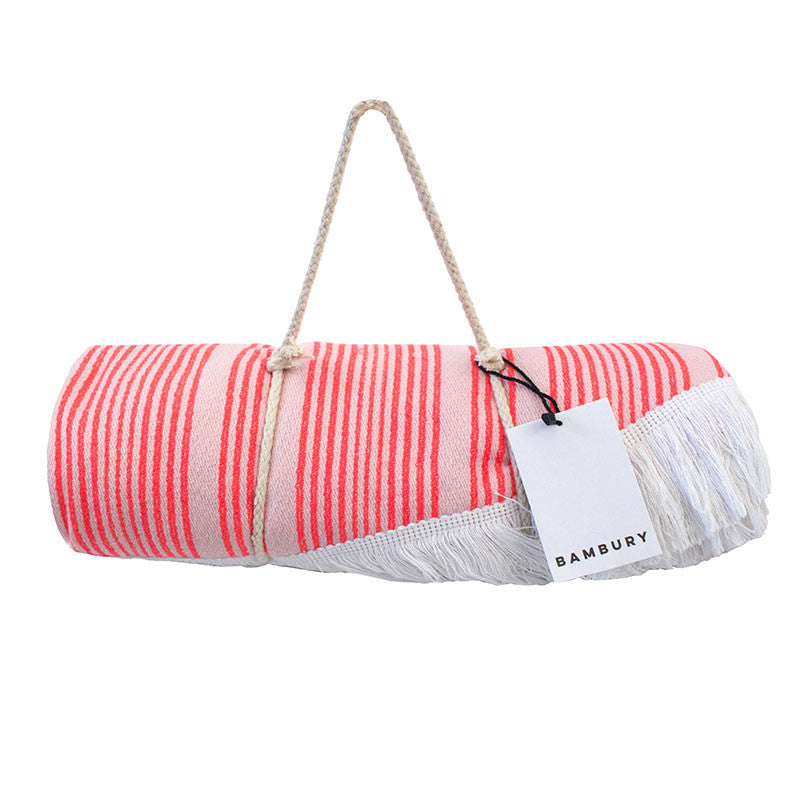 Super Soft and Quick-Drying Express Horizon Coral Round Lightweight Beach Towel