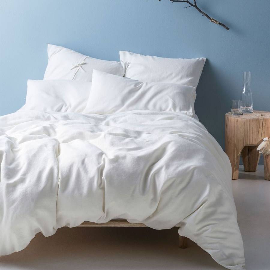 Luxurious King - Sized Nimes White Linen Quilt Cover Set for All - Season Use