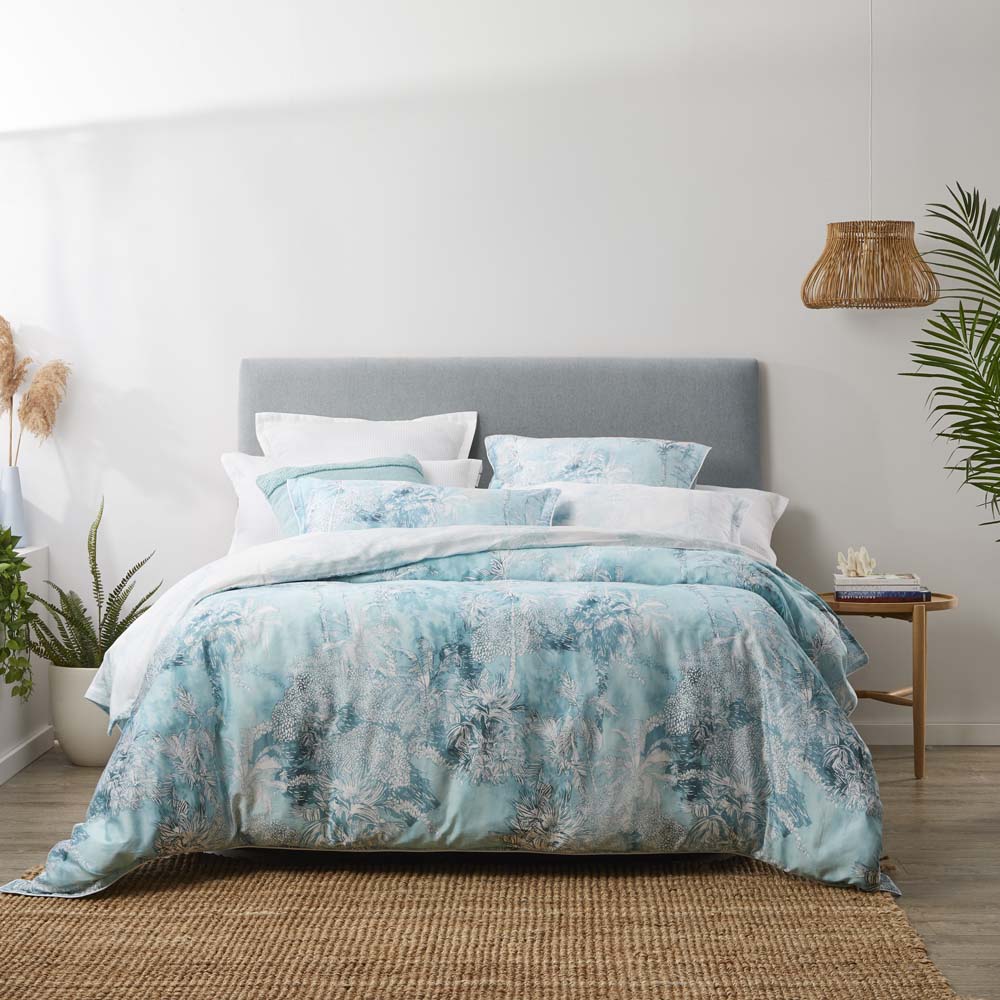 Luxurious Loto Duck Egg Quilt Cover Set for Queen - Sized Bed
