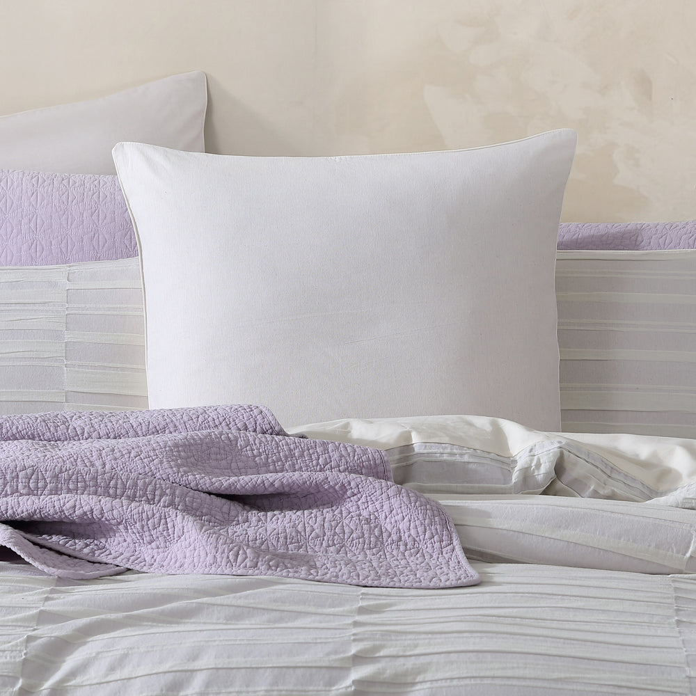 Platinum Logan and Mason Super King Balmoral Lilac Quilt Cover Set for Bedroom Decoration