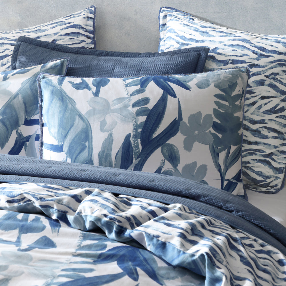 Logan and Mason Atherton Soft Blue Queen-Size Quilt Cover Set