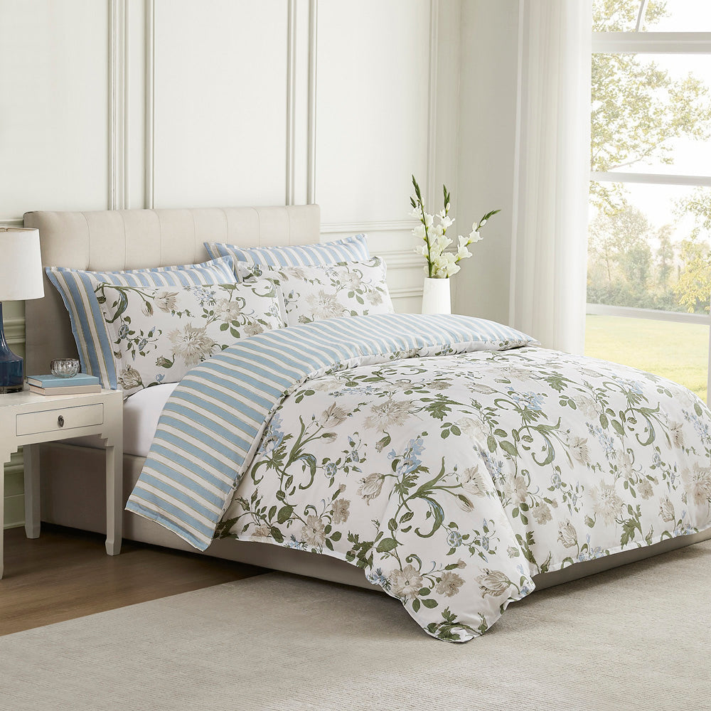 Laura Ashley Rosalind Seaspray Quilt Cover Set for Queen - Sized Bed | Timeless and Romantic Bedroom Decor