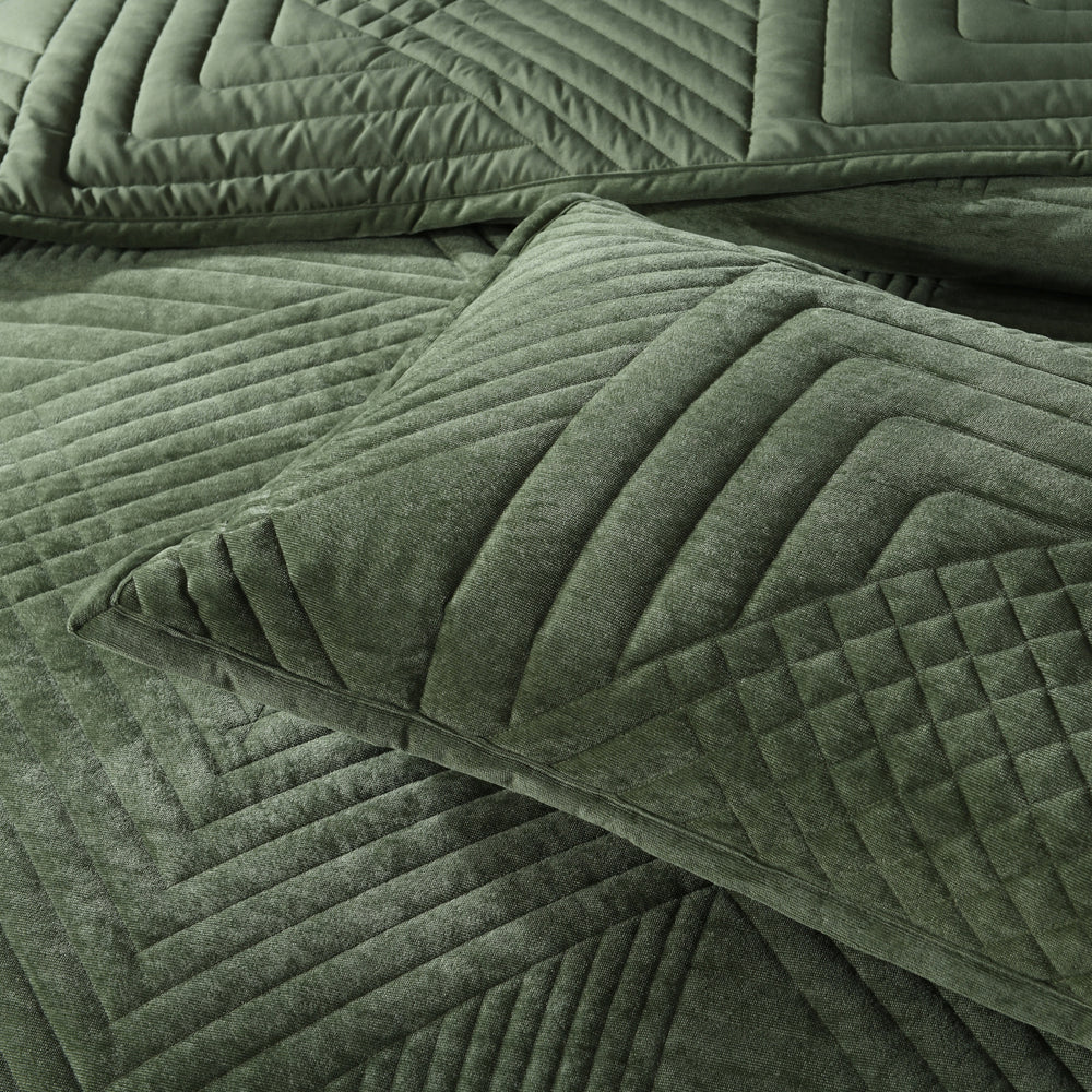 Soft Samatra Olive Bed Coverlet Set for Queen/King Size Beds