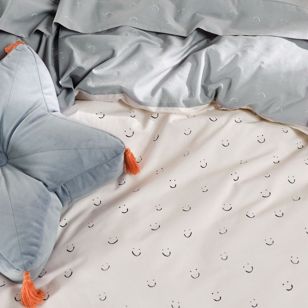 Linen House Kids All - Around Smiles Sugar/Smoke Quilt Cover Set for Queen - Sized Bed