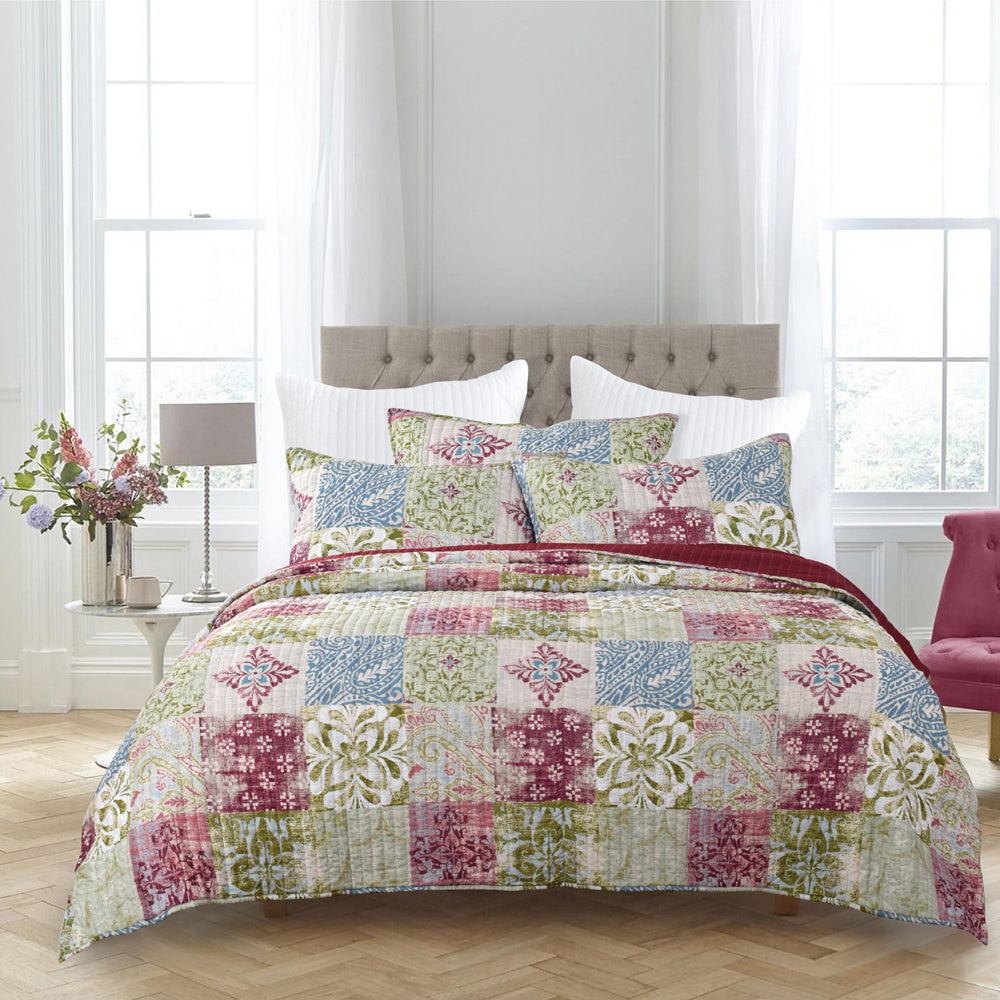 Super King Spring Bank Breathable Cotton Coverlet Set with Patchwork Design
