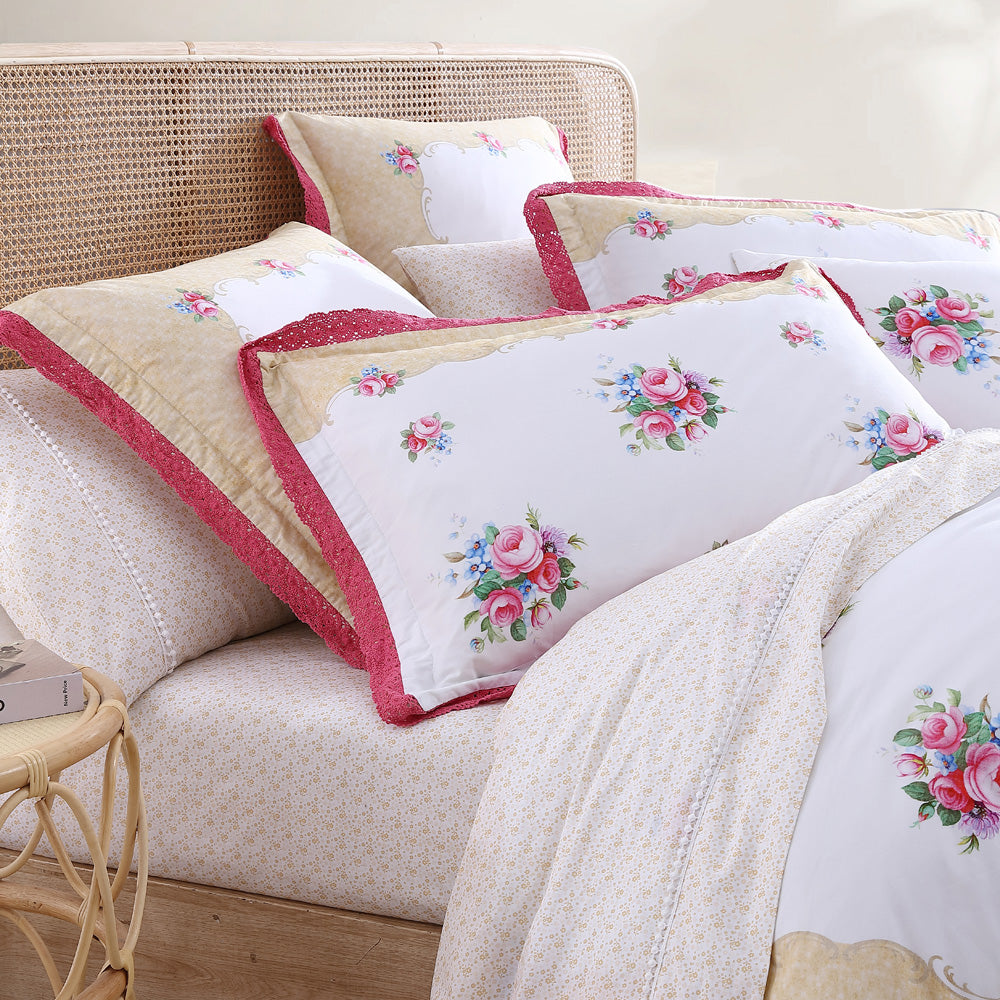 Luxurious Royal Albert Bouquet Scroll King - Size Quilt Cover Set