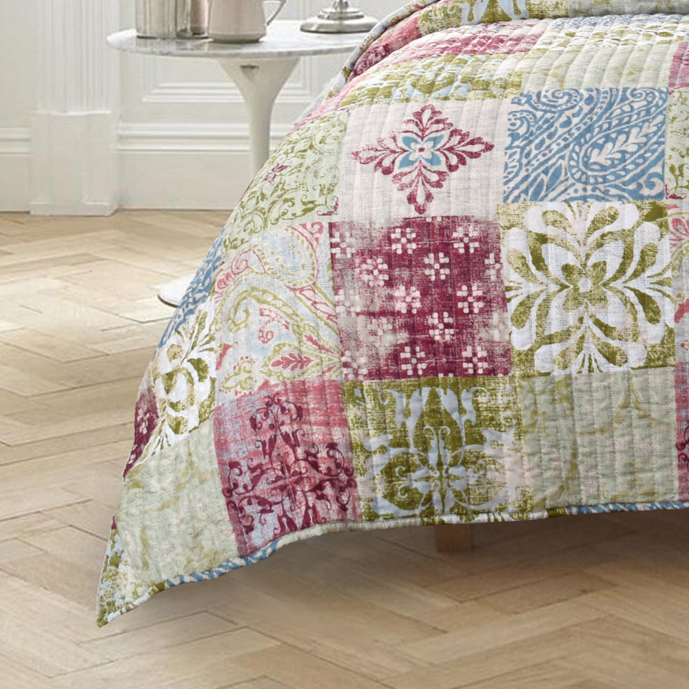 Super King Spring Bank Breathable Cotton Coverlet Set with Patchwork Design