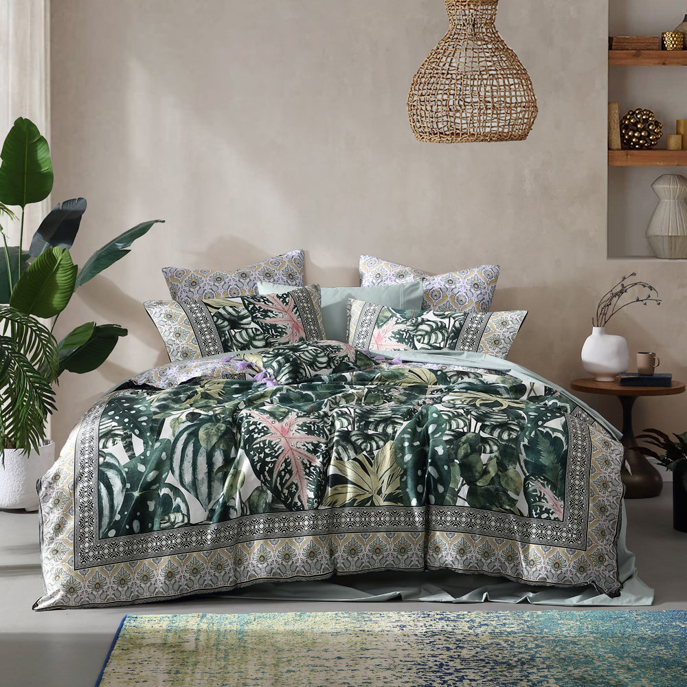 Queen-Sized Seda Quilt Cover Set with Tropical and Boho Designs
