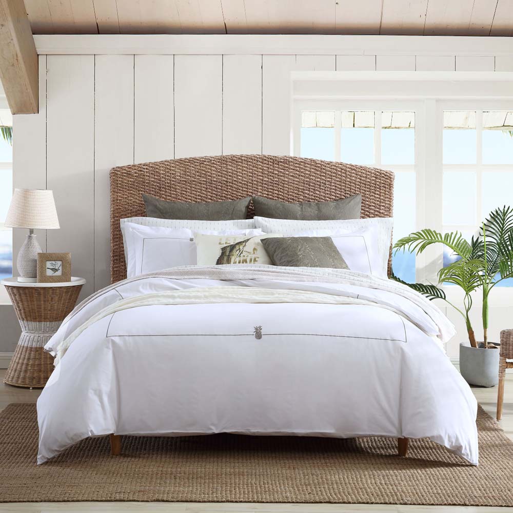 Tommy Bahama Pineapple Resort Crisp White & Palm Green Queen Quilt Cover Set