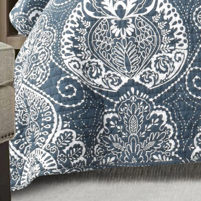 Elegant 100% Cotton Night Reflections Coverlet Set for Queen Bed