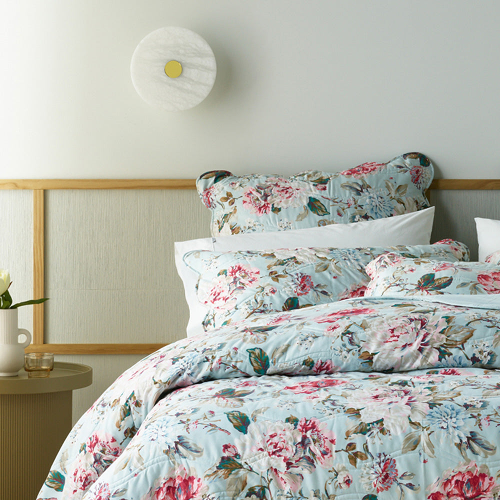 Charlene Blue Bedspread Set for Queen - Sized Bed with Elegant Floral Design