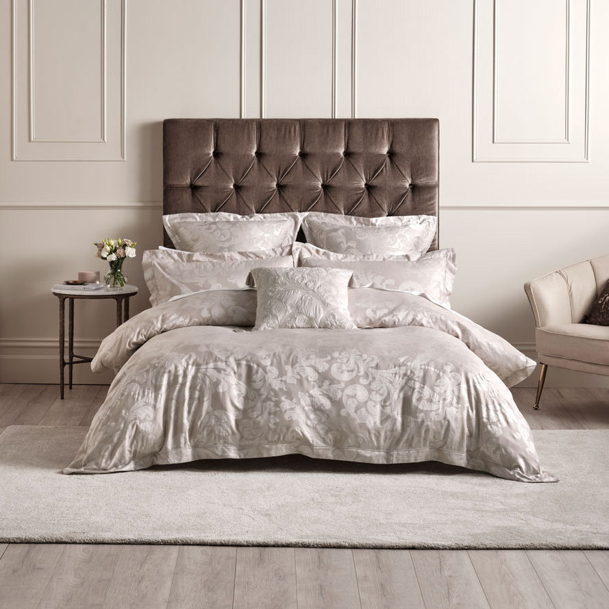 Luxurious Verity Gold Queen - Size Quilt Cover Set