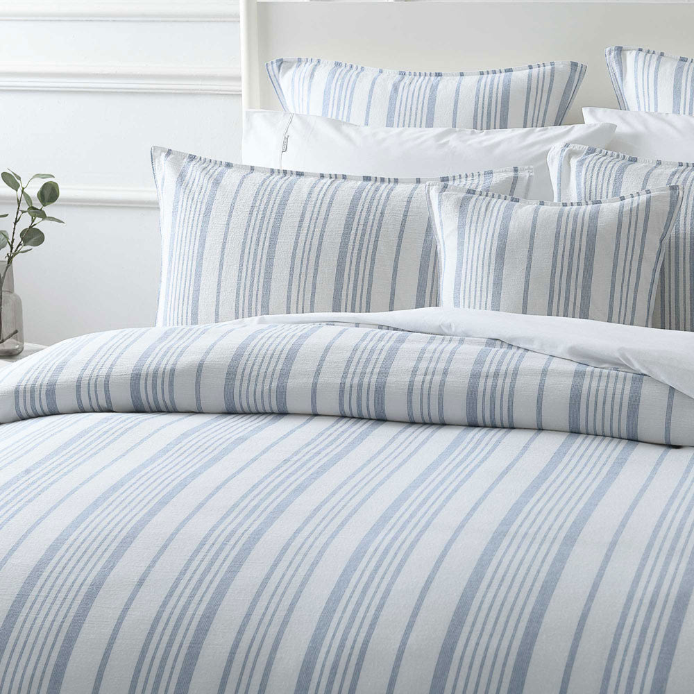 Stylish Cayman Blue Queen - Sized Quilt Cover Set for Bed
