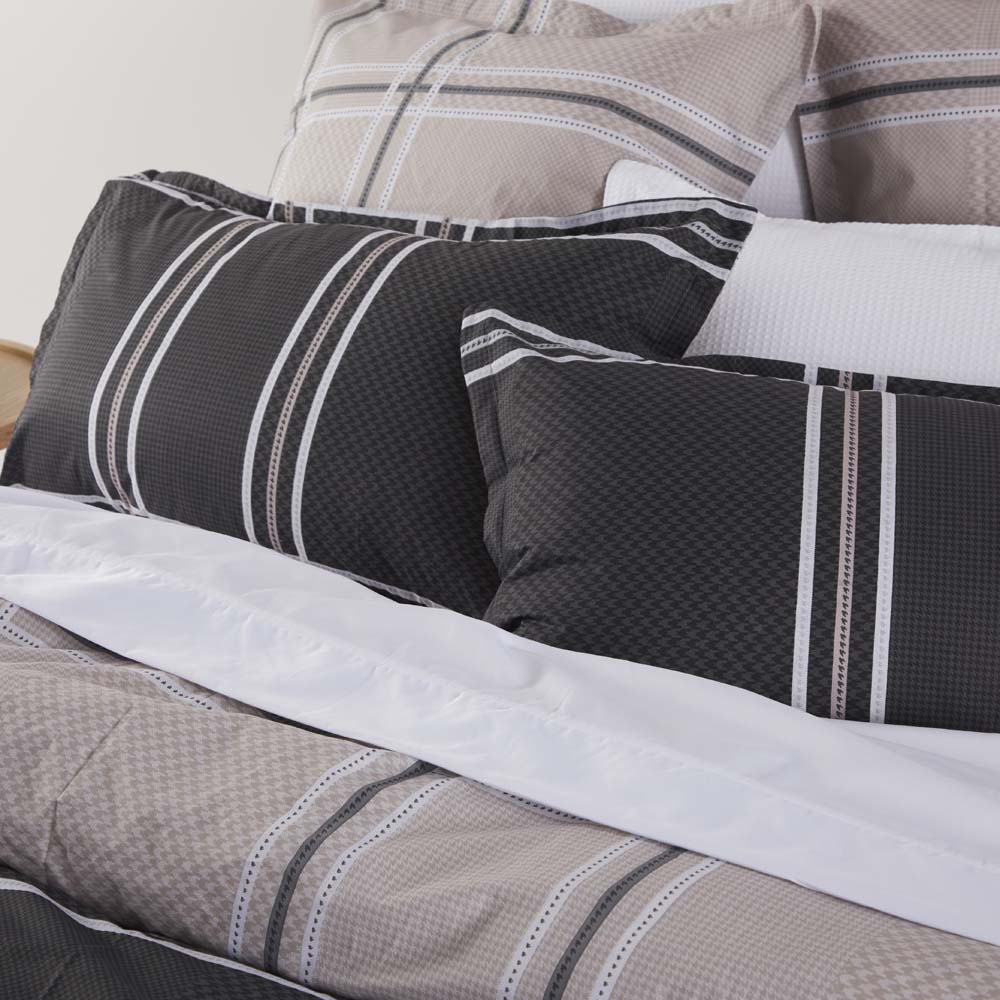 Charlie Slate Single Bed Quilt Cover Set: A Stylish Bedding Option for Your Bed