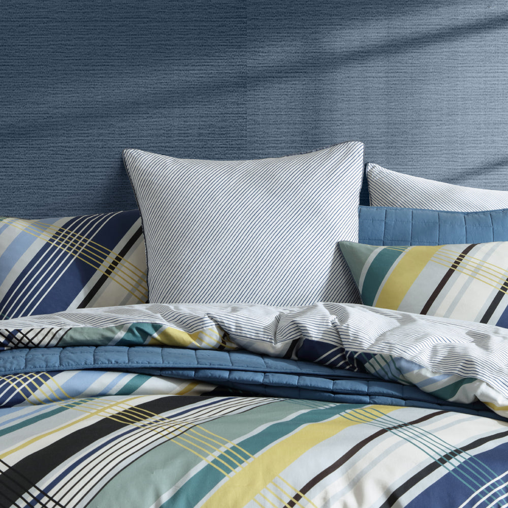 European-Style Blue Beach House Decorative Pillowcase
