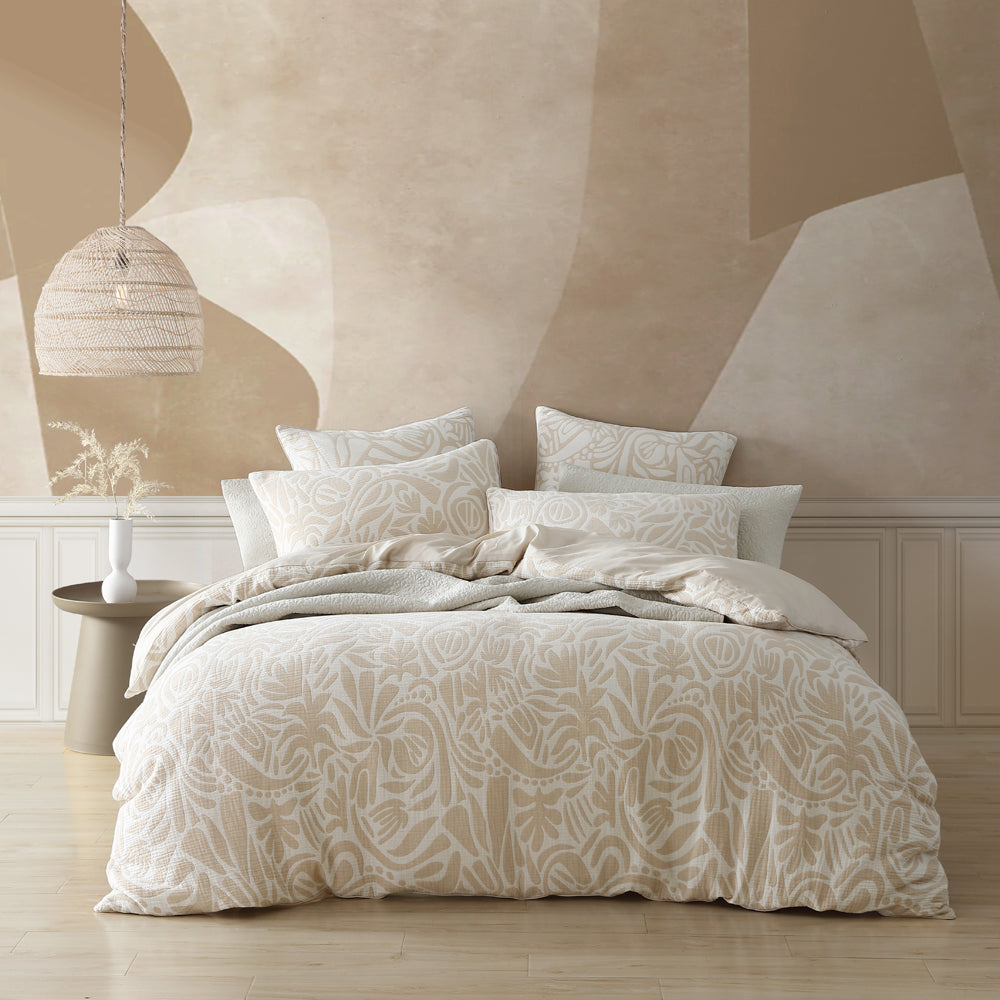 Luxurious Haven Caramel Quilt Cover Set for Queen Size Bed - Ideal Bedroom Decor