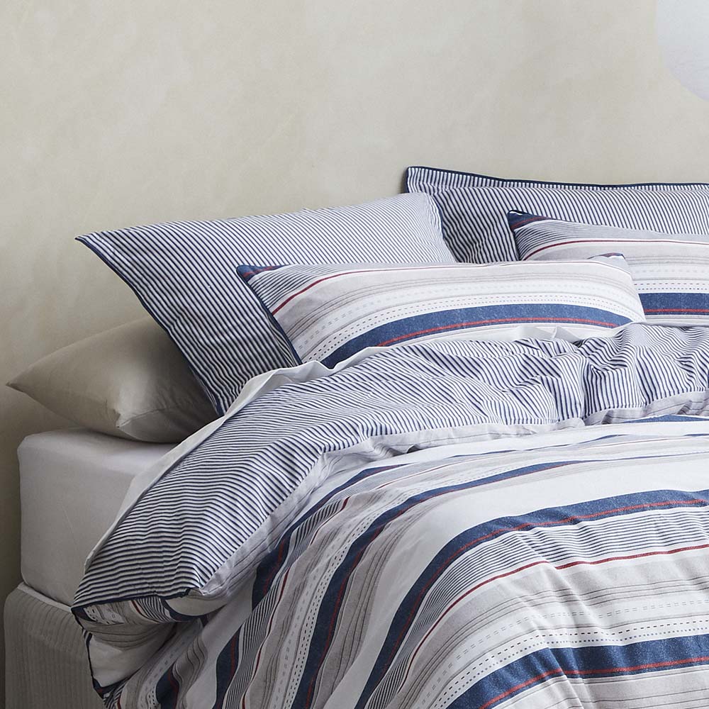 Boss Red Luxury Super King Size Quilt Cover Set for Bed Decoration
