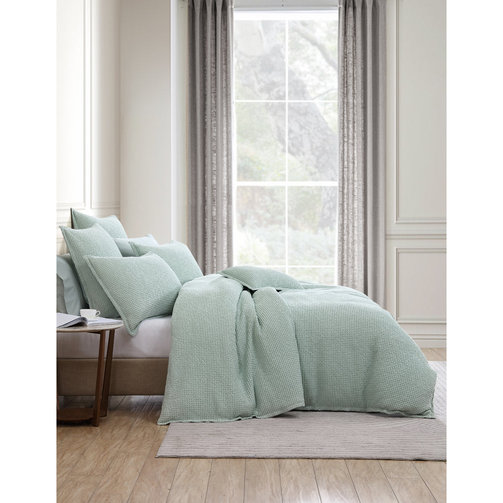 Queen-Size Urban Surf Quilt Cover Set for Bed in Private Collection