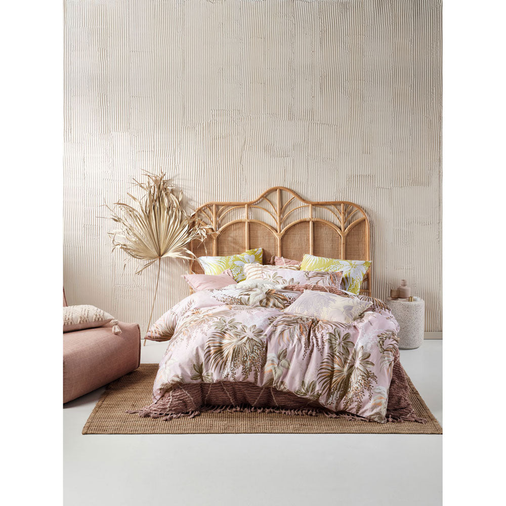Linen House Harlow Pink Queen - Sized Bed Quilt Cover Set for a Retro - Style Bedroom