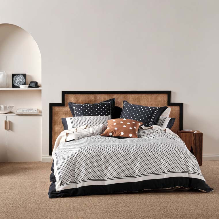 Linen House Super King-Size Vivienne Black Quilt Cover Set - A Timeless Bedroom Decor Piece