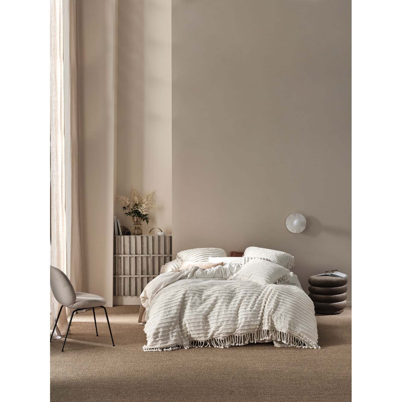 Linen House Dunaway Sugar Queen-Size Tufted Chenille Quilt Cover Set